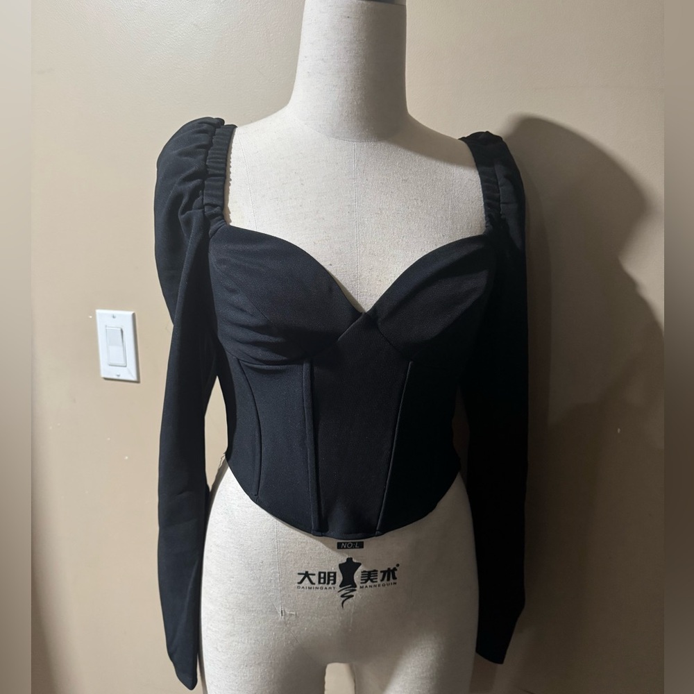 Astr the Label Betty Top Black - Picture 4 of 7